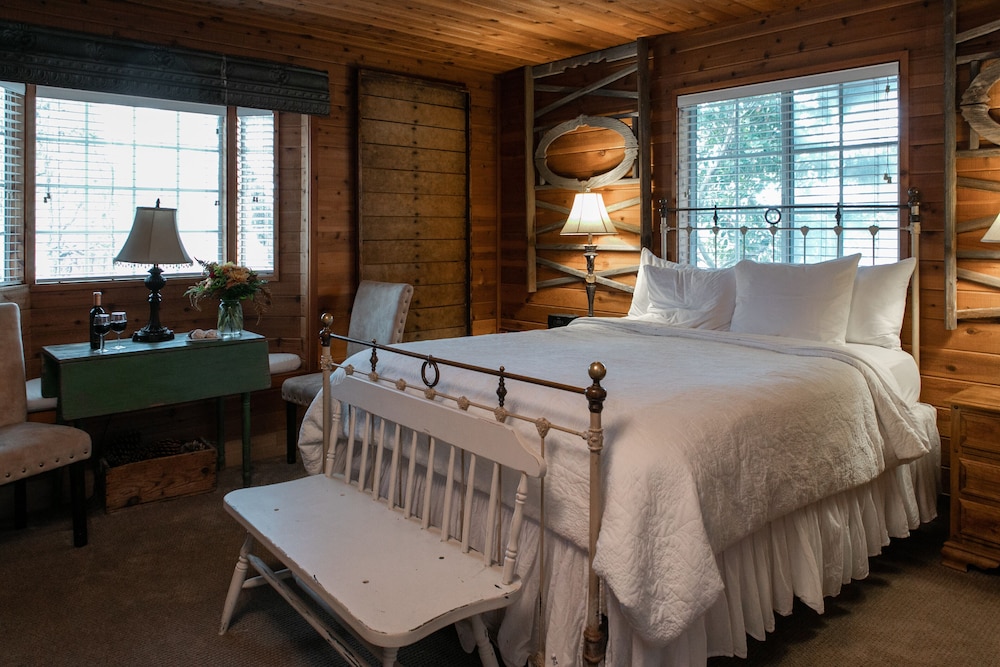 J Patrick House Bed And Breakfast Inn 29/65