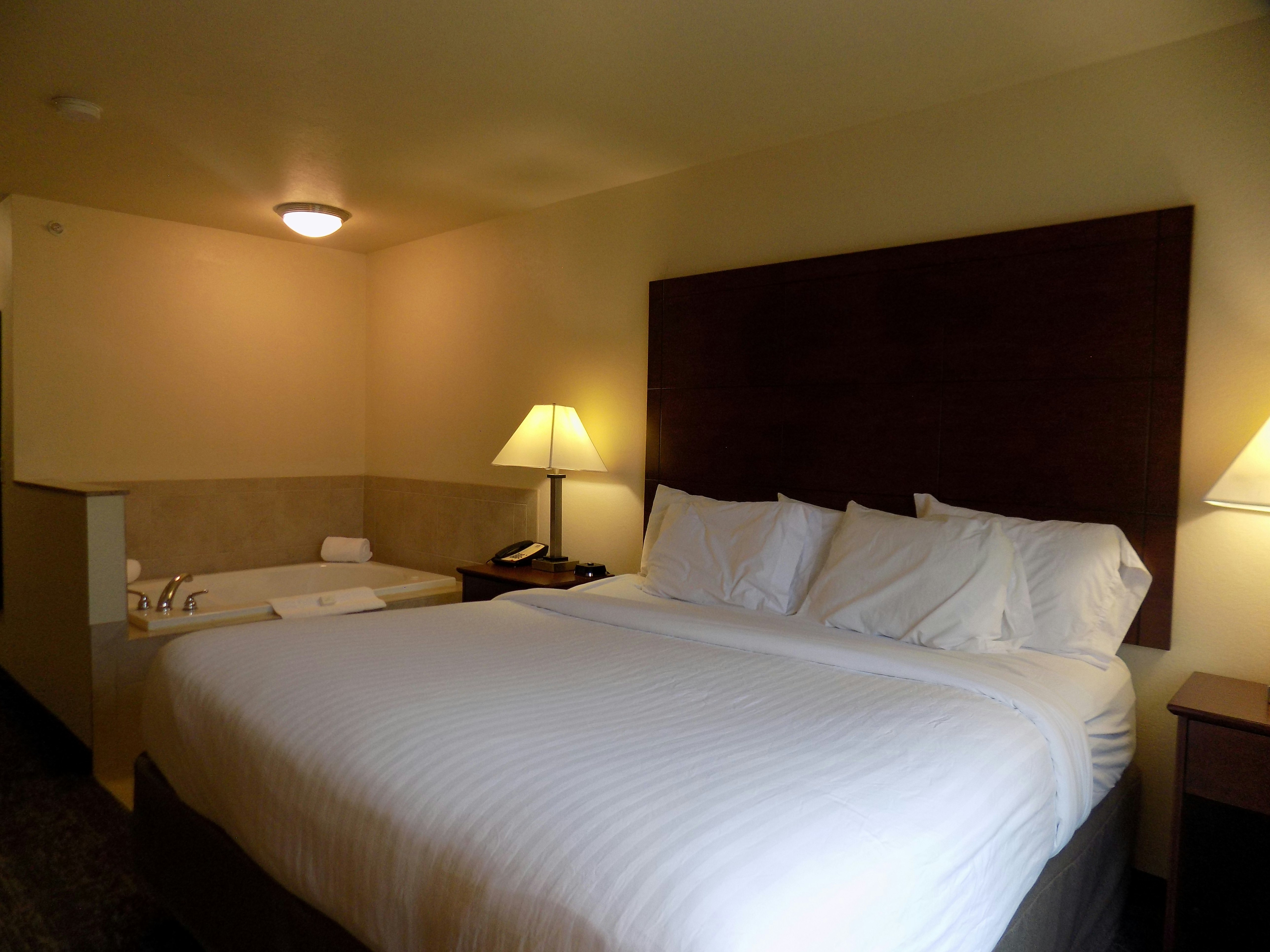 Cobblestone Hotel Suites Seward Ne 21/73