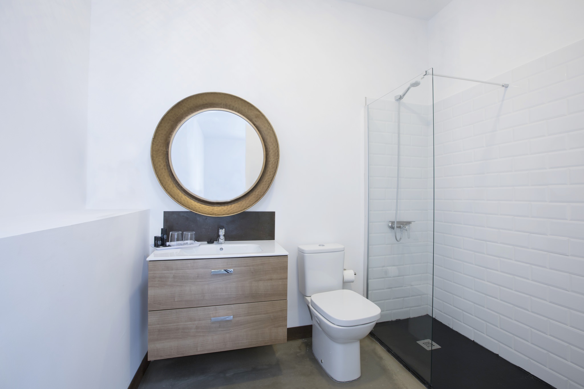 El Charco Suites 50/50