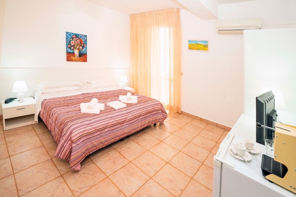 Fernanda Hotel 11/44