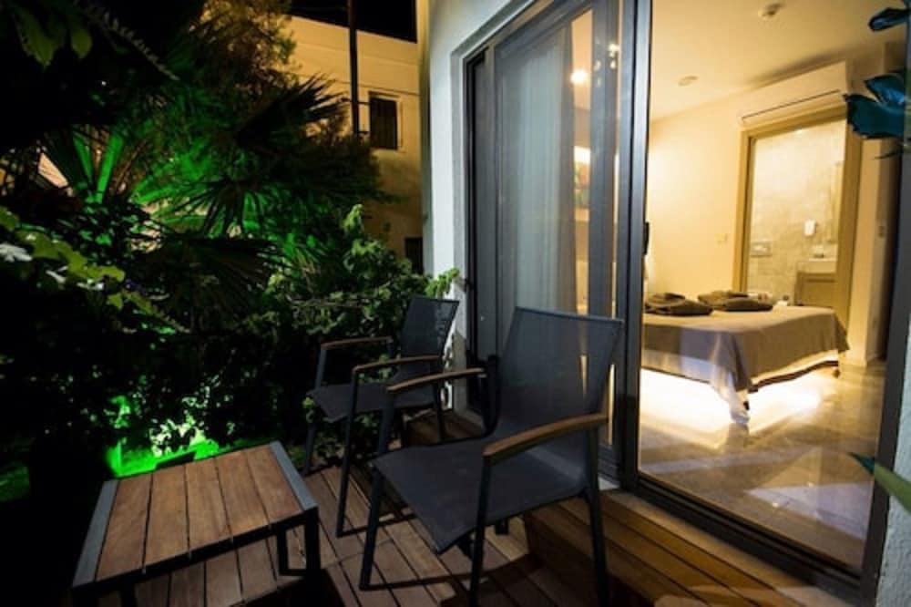 Eng Boutique Hotel 25/36