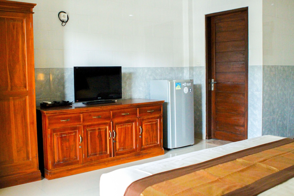 Putu Guest House 2 10/35