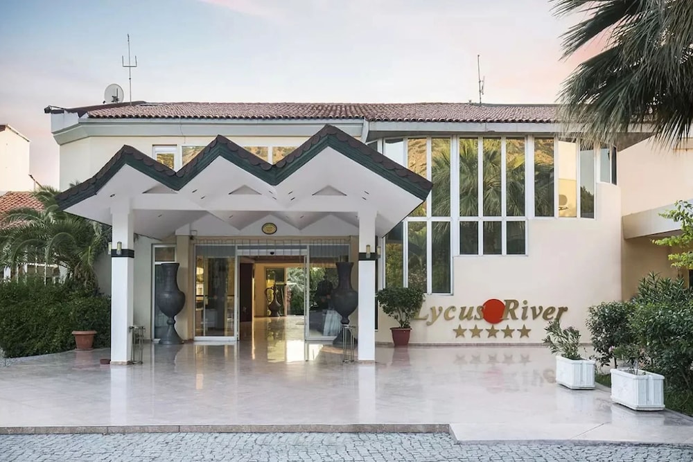 Lycus River Thermal Hotel 2/50