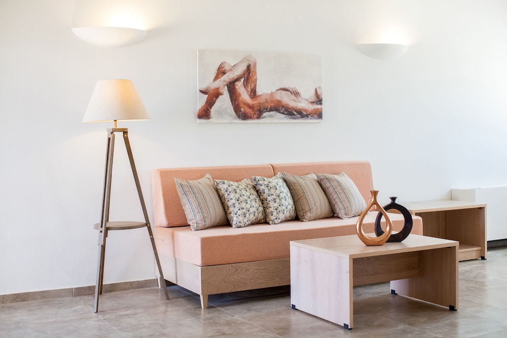 Aliter Suites 43/73