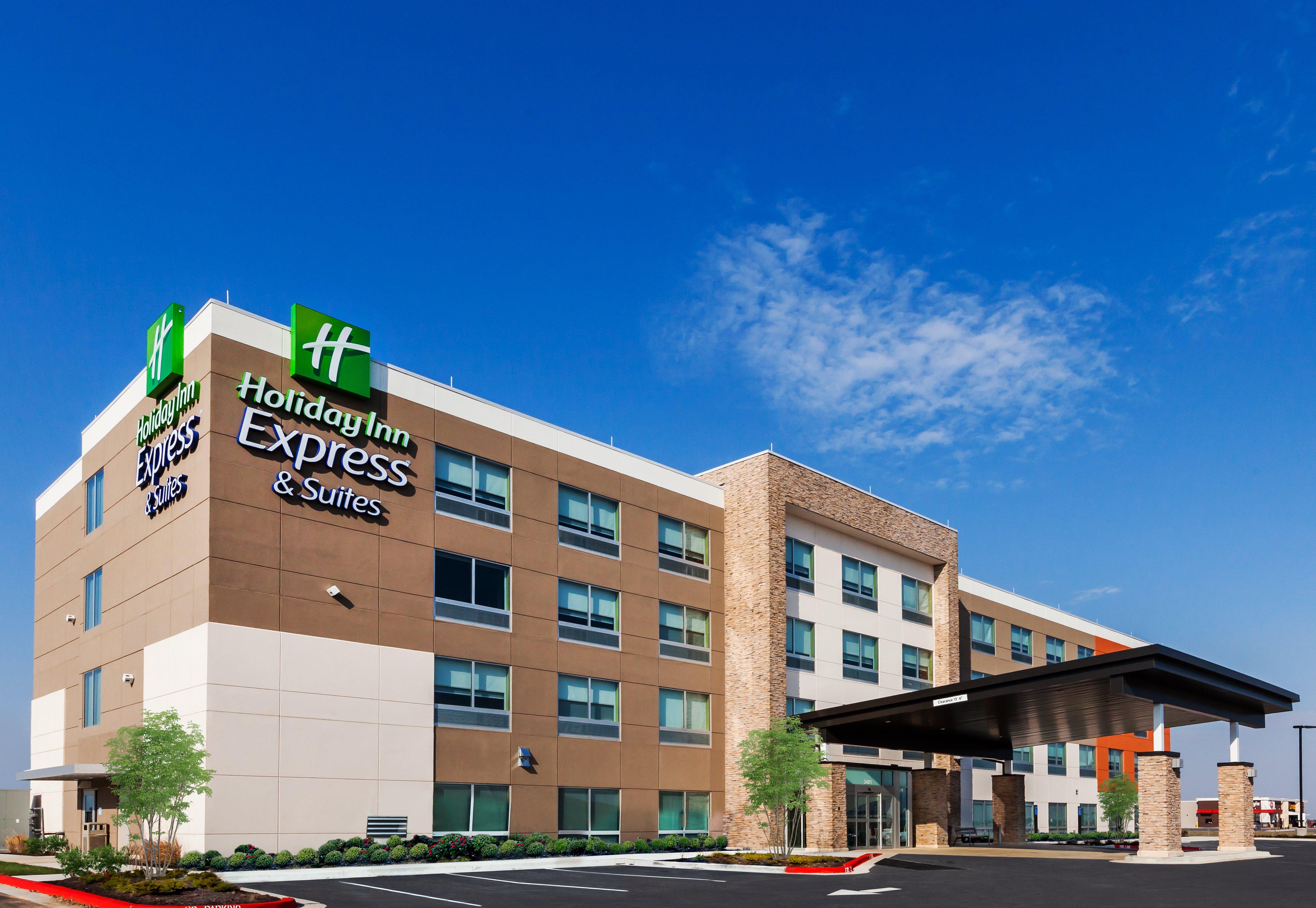 Holiday Inn Express Suites Chanute 2/46