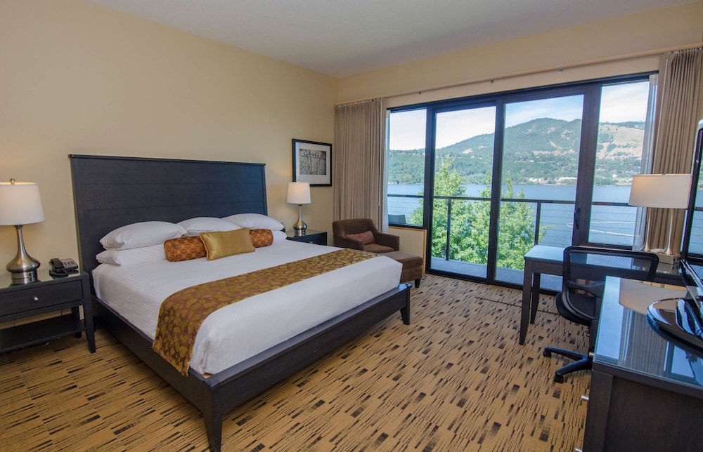 Best Western Plus Hood River Inn 22/80