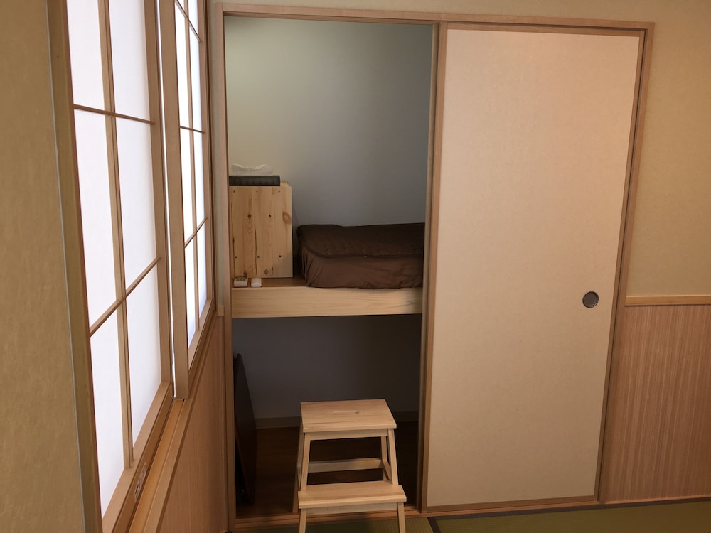 Guesthouse Orange Cabin 15/57