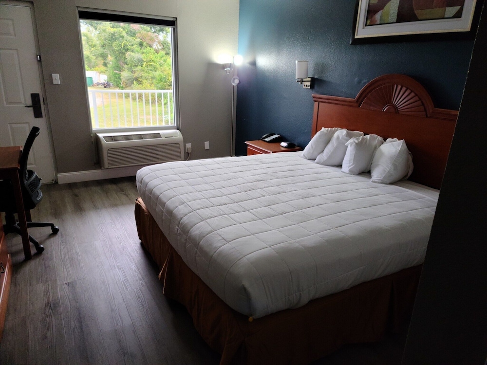 Baymont by Wyndham Marianna 22/60