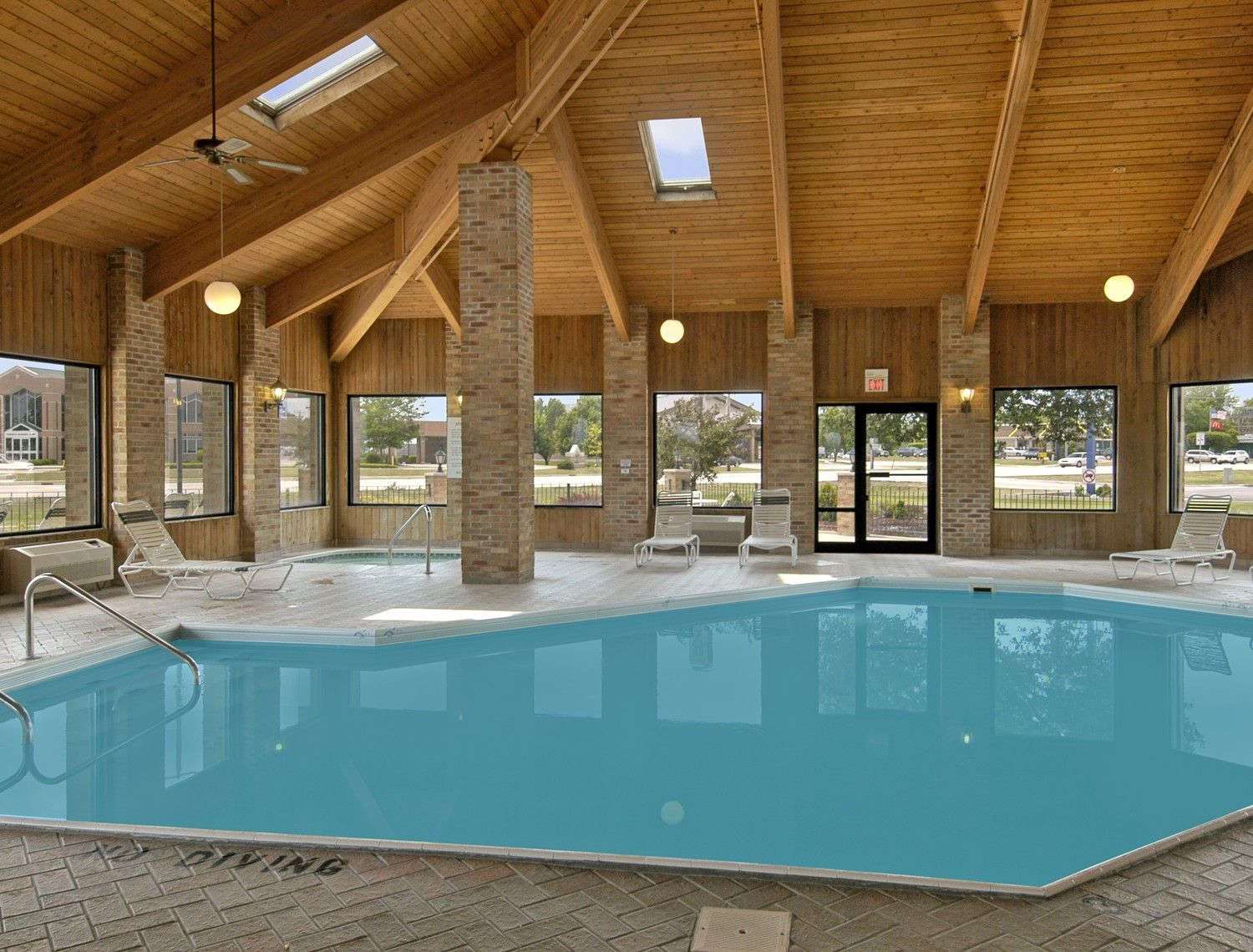 Baymont By Wyndham Tuscola 25/42