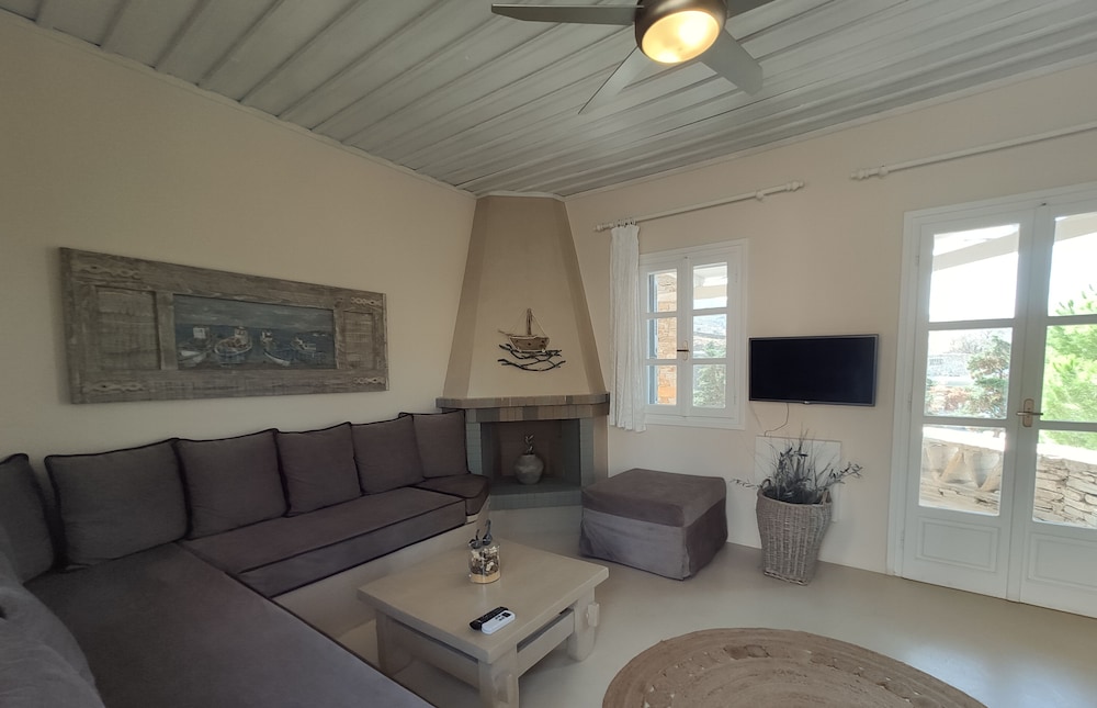 Porto Koundouros Villas 24/50