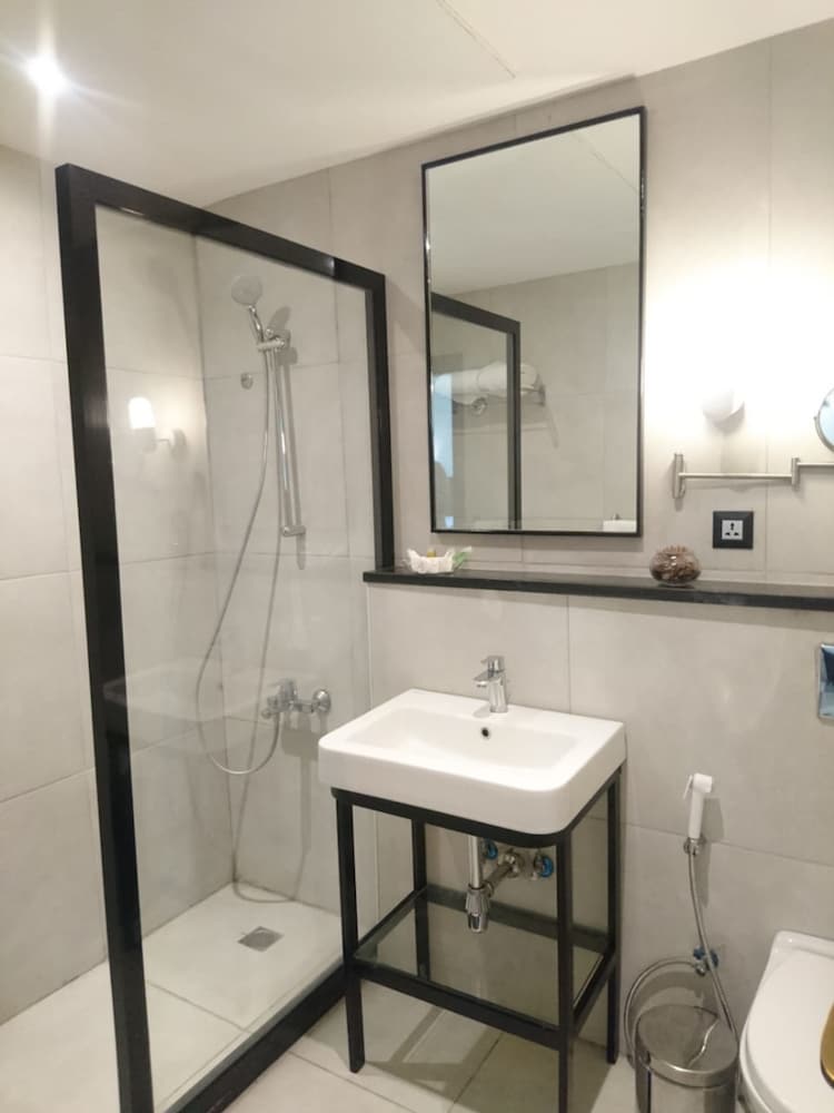 غرفة سوبيريور بسريرين منفصلين بإطلالة على المدينة، THE CONROY BOUTIQUE HOTEL 4/4