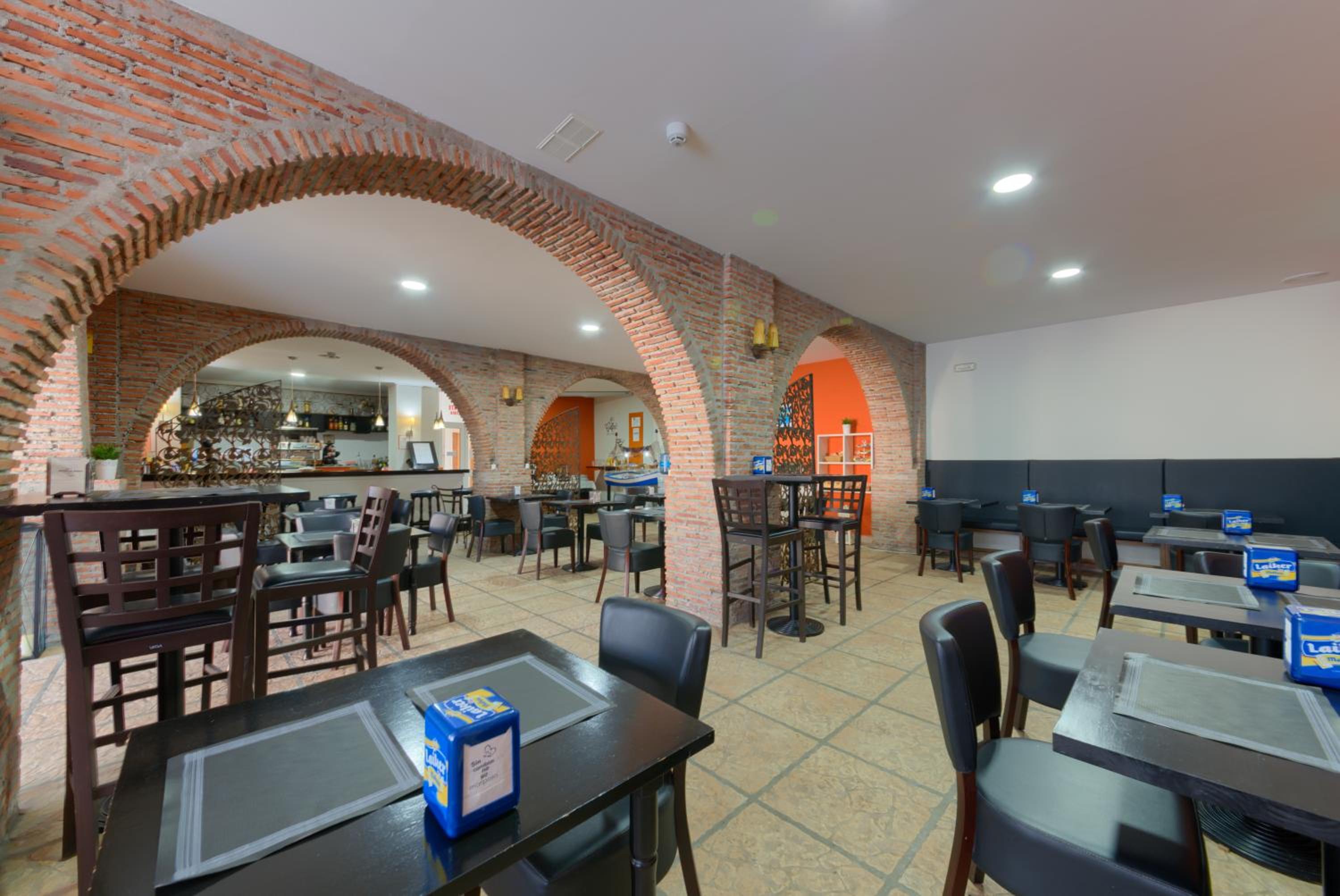 Hotel La Mirada 45/57