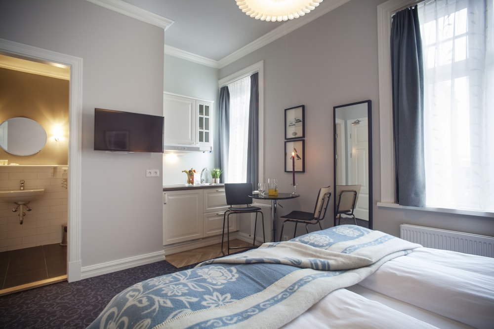 Reykjavik Residence Hotel 13/75