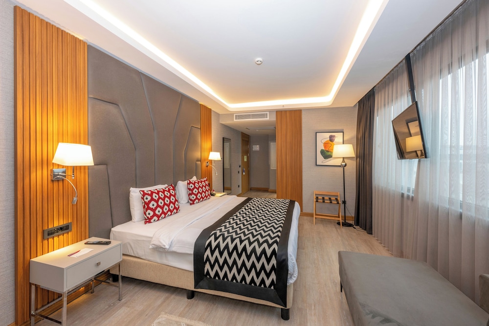 Ramada Encore by Wyndham Istanbul Sisli 17/55