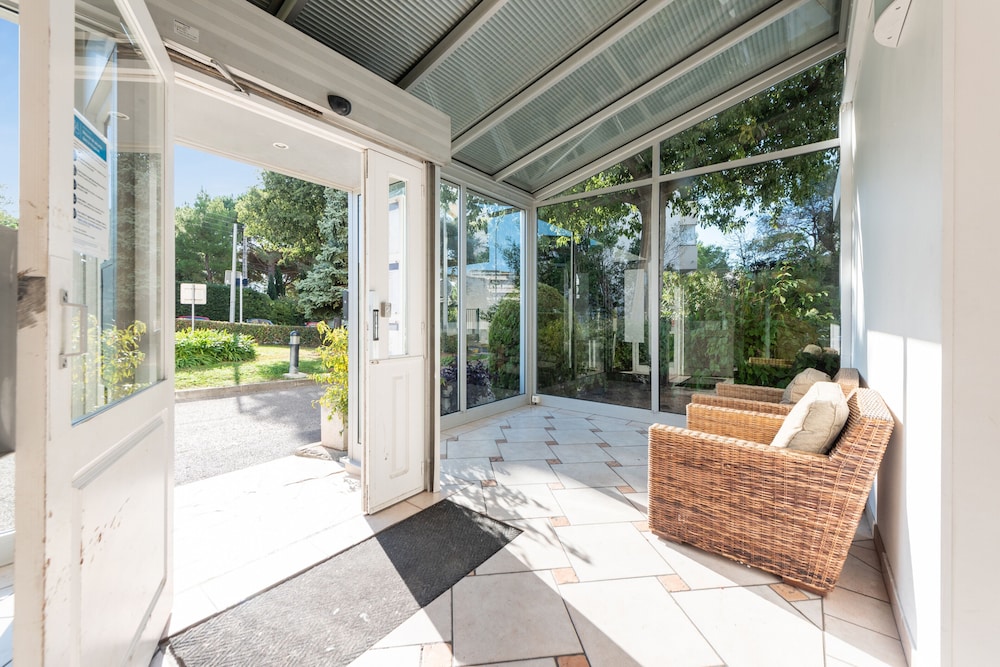 RESIDENCE LA ROSTAGNE 13/50