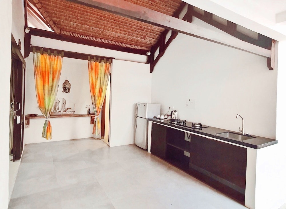 Samba Villas 10/83