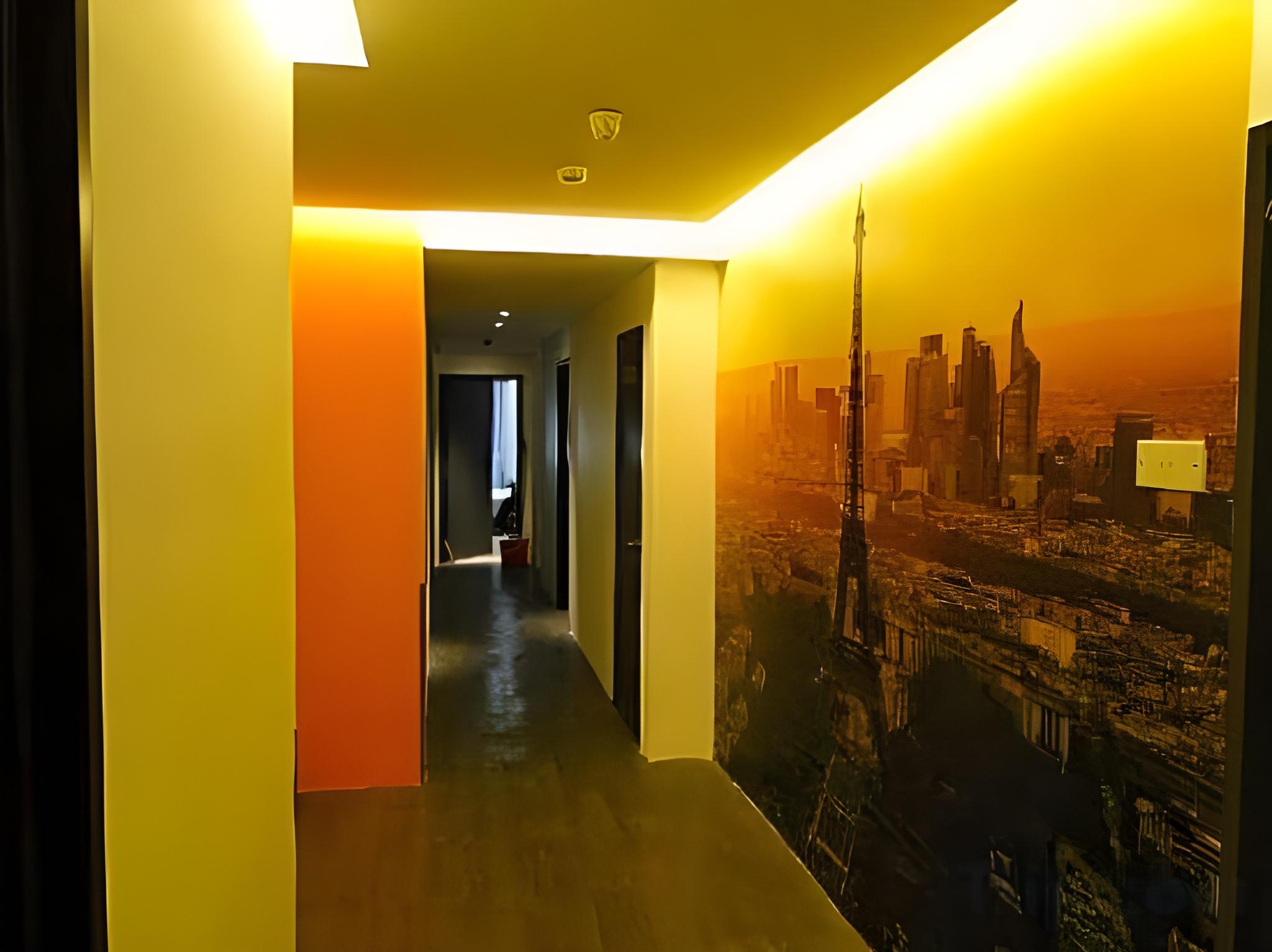 Orange Premier Hotel Taman Segar 31/40