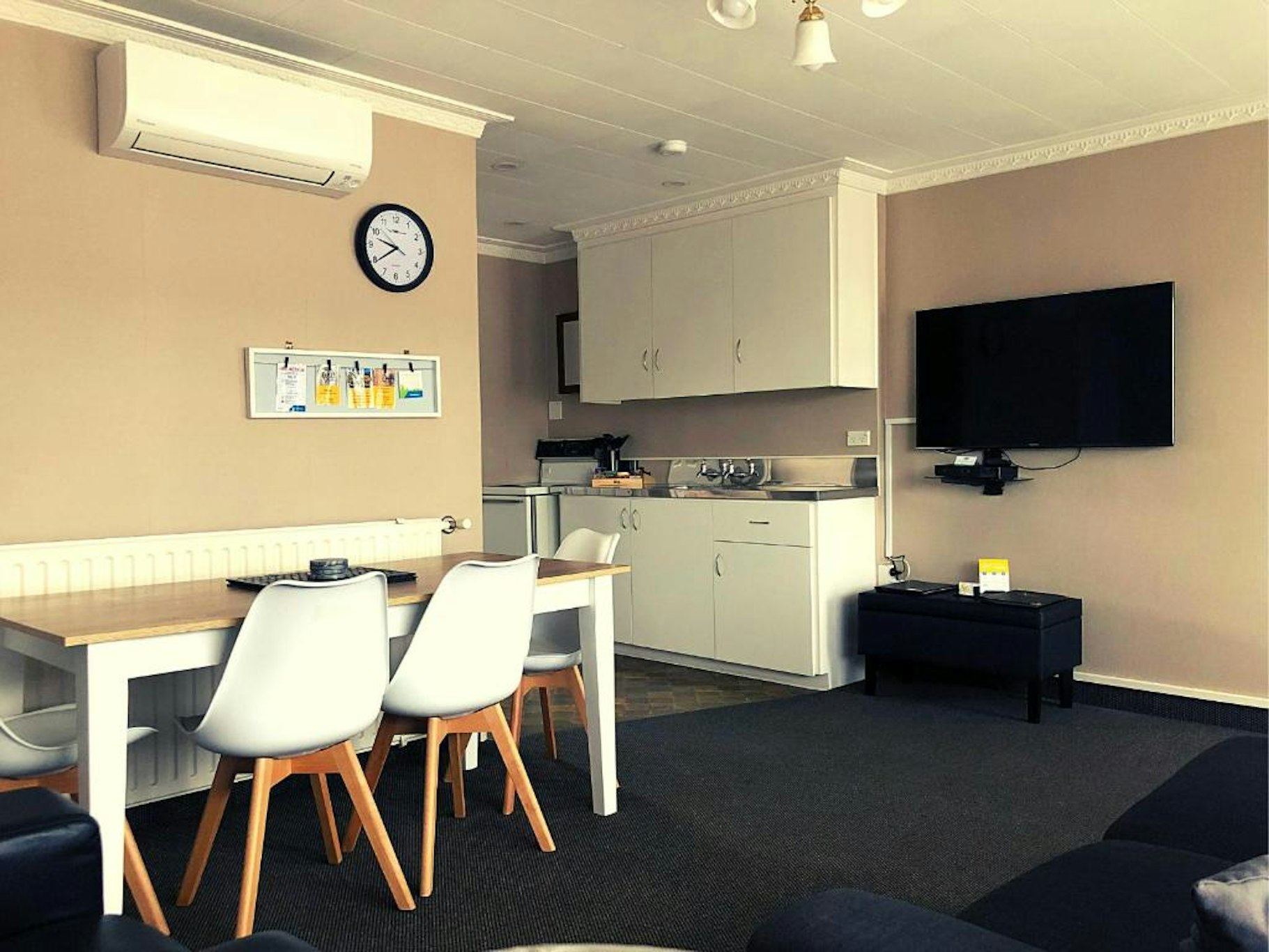 Surrey Court Motels 3/4