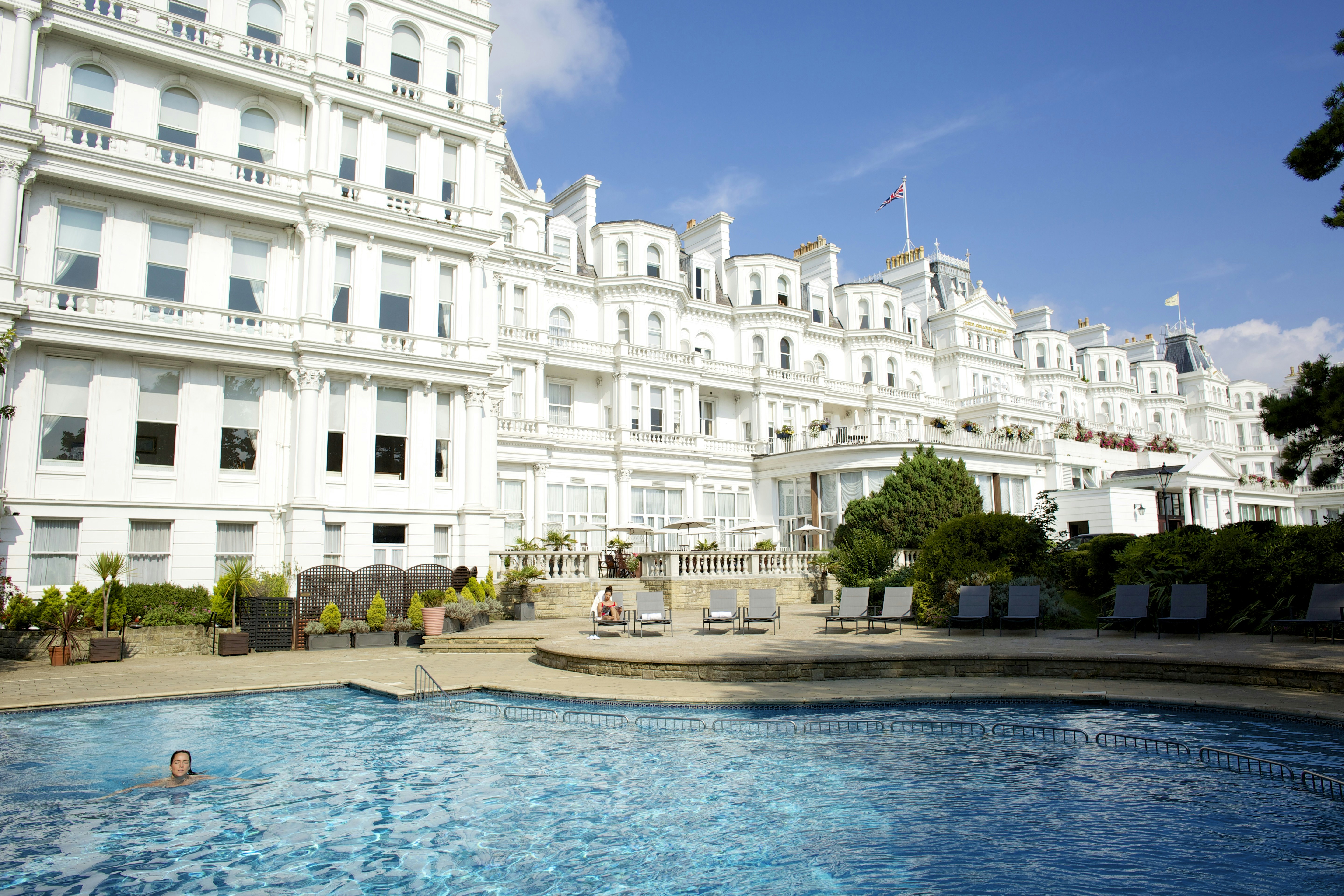 Grand Hotel Eastbourne 5/74