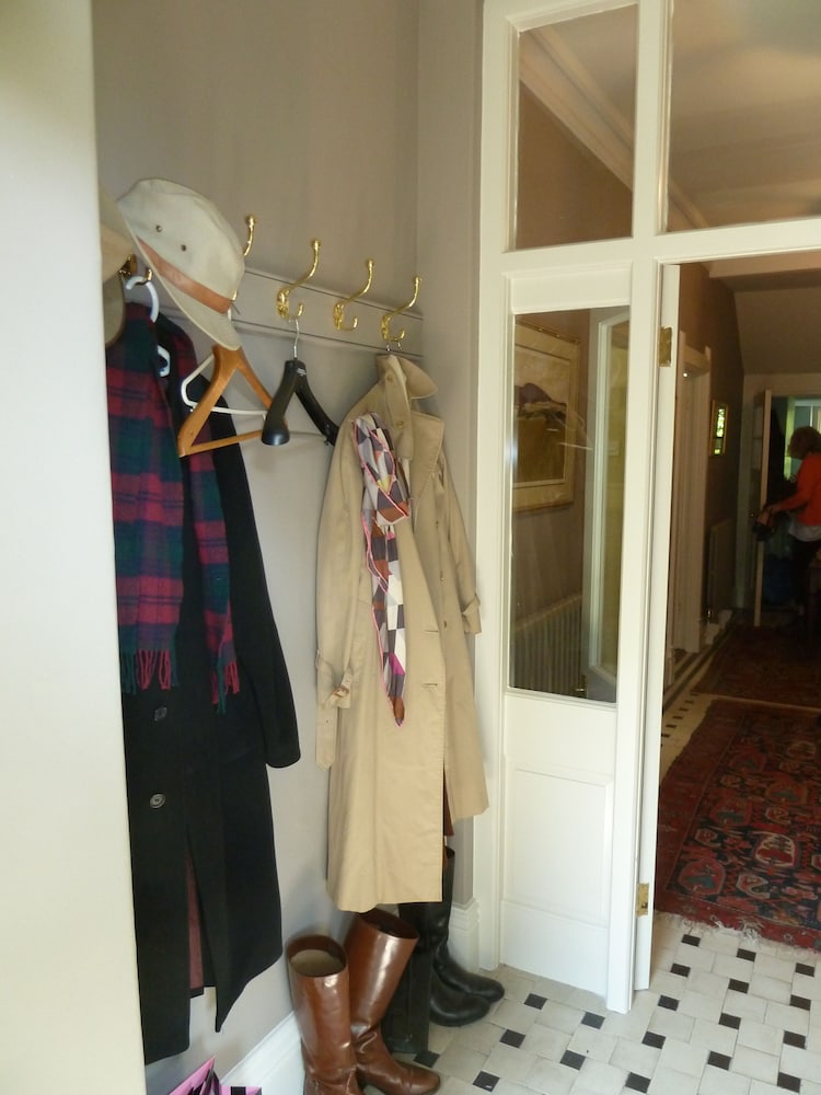 The Old Vicarage B&B 12/50
