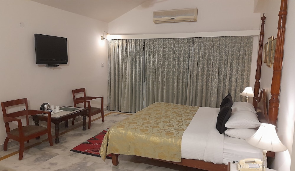 Ram Pratap Palace 18/60
