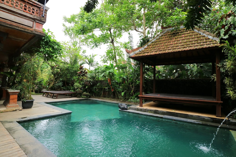 Pering Bungalow 56/60