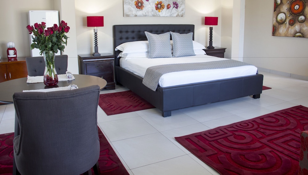 Airport Gardens Boutique Hotel 29/68