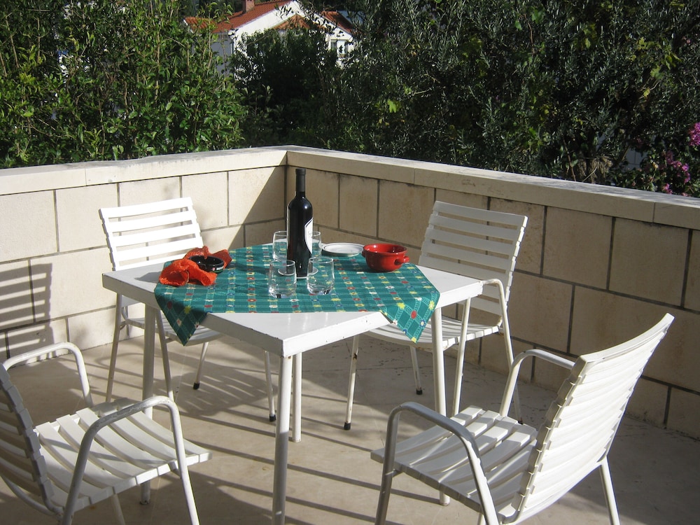 HOTEL APARTMENTS IVICA 36/50