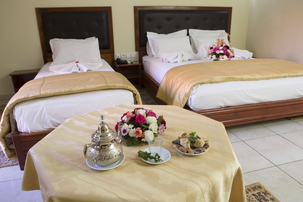 Gomassine Hotel 12/41