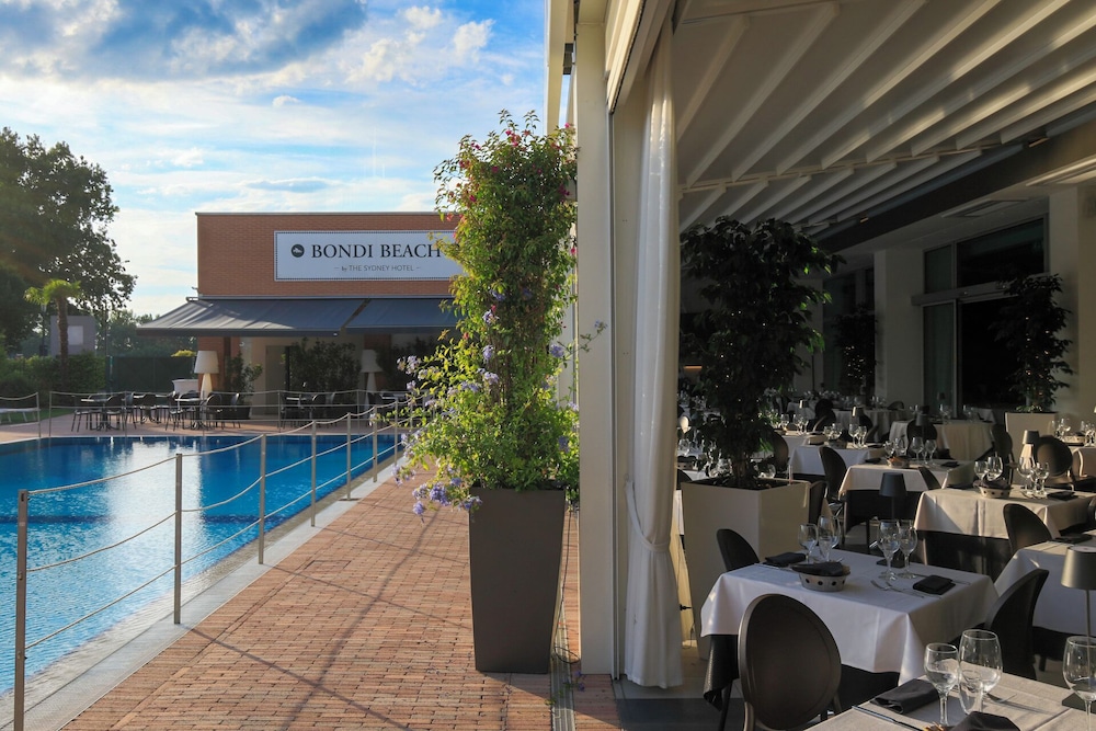 The Sydney (ex Novotel Bologna Fiera) 34/69