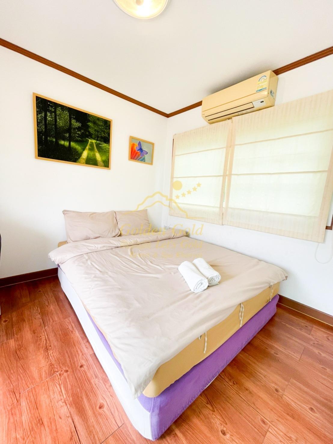 Korean, King Bed