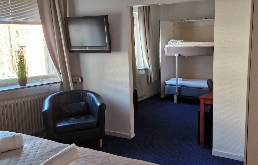 Hotell Drott 28/42