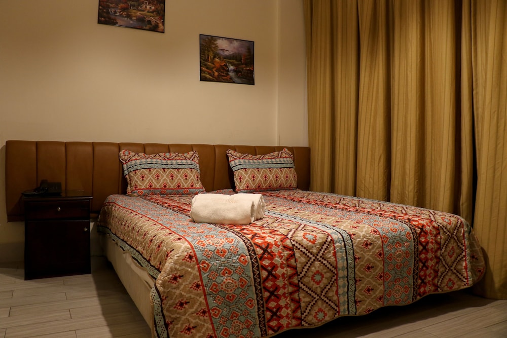 Grand Suites Hotel 14/66