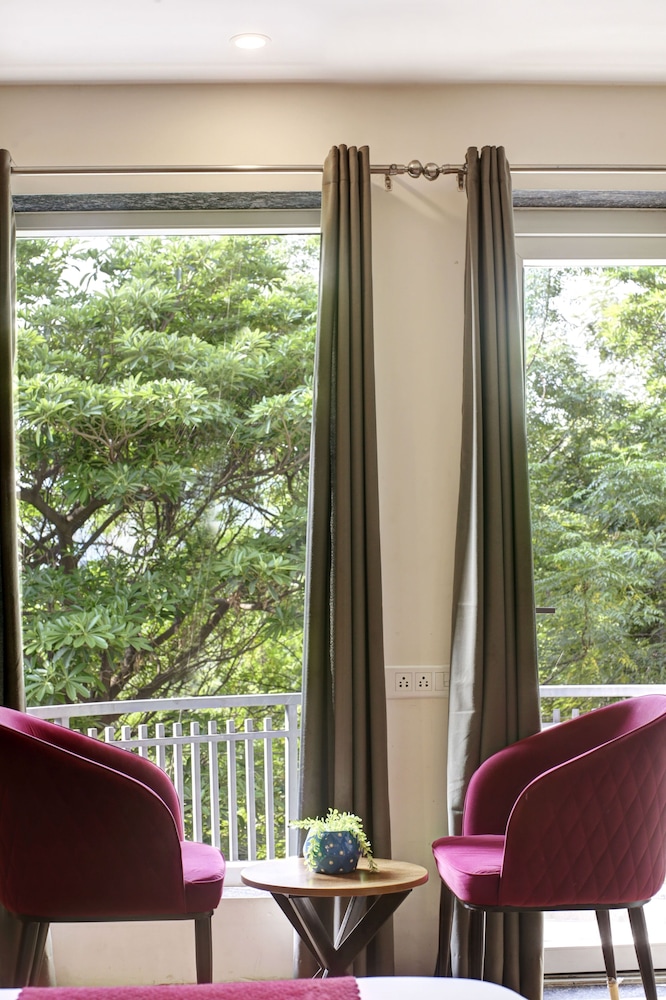 Saltstayz Hotel Huda City Center 20/49