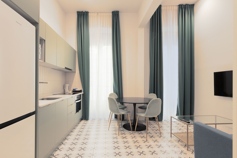 Apartamentos Teatro by Be Alicante 33/43