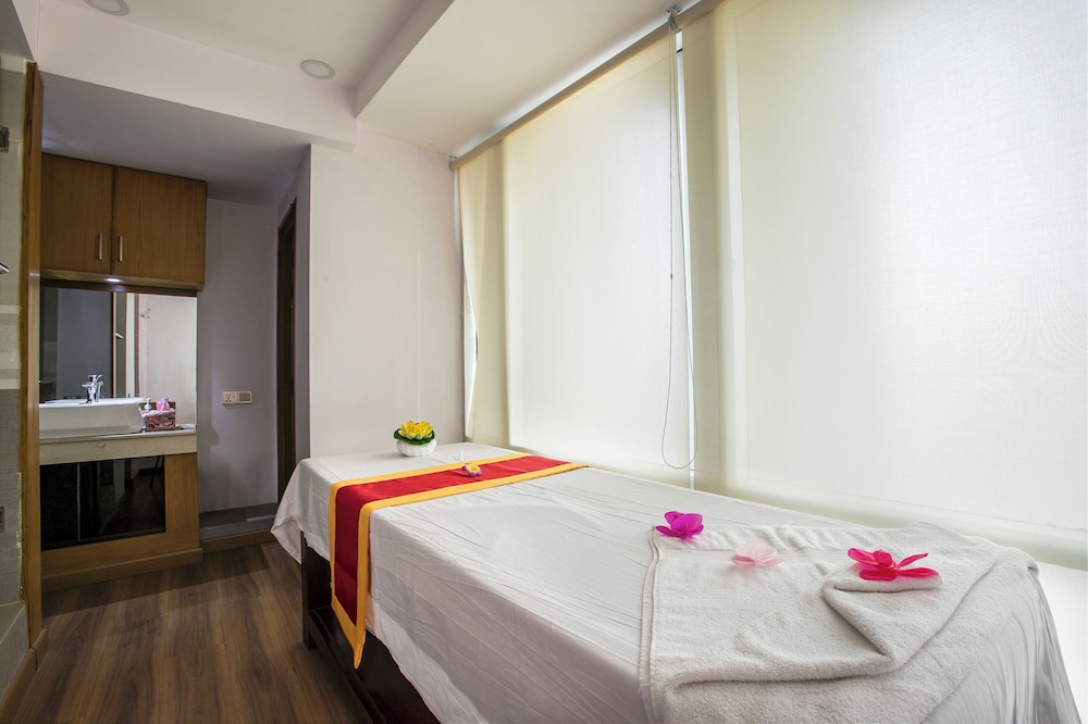 Grand Palace Hotel & Resorts Dhaka 22/61