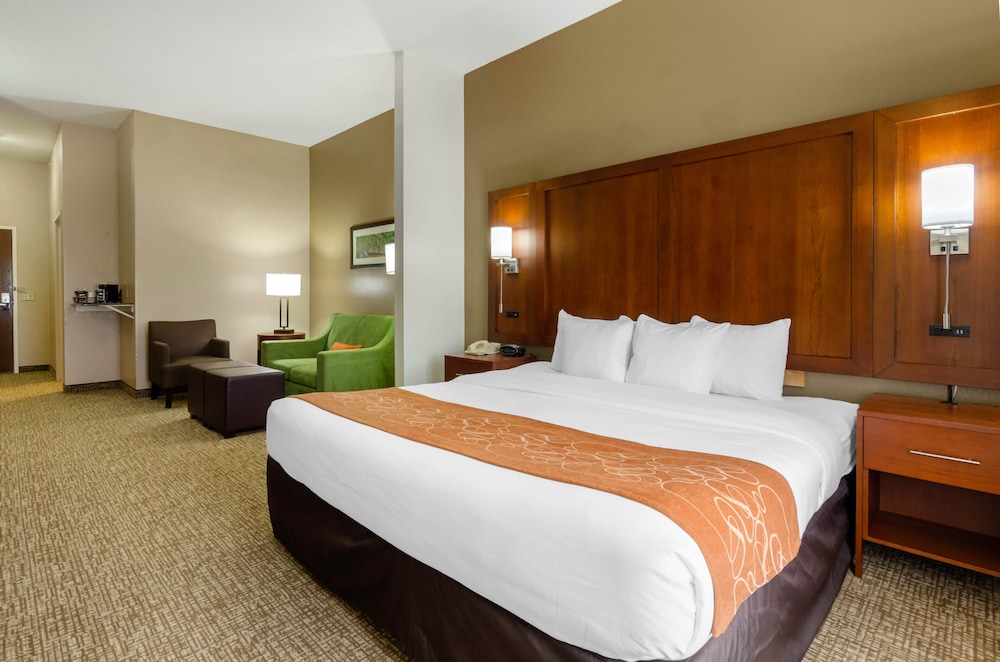 Comfort Suites Abingdon 8/40