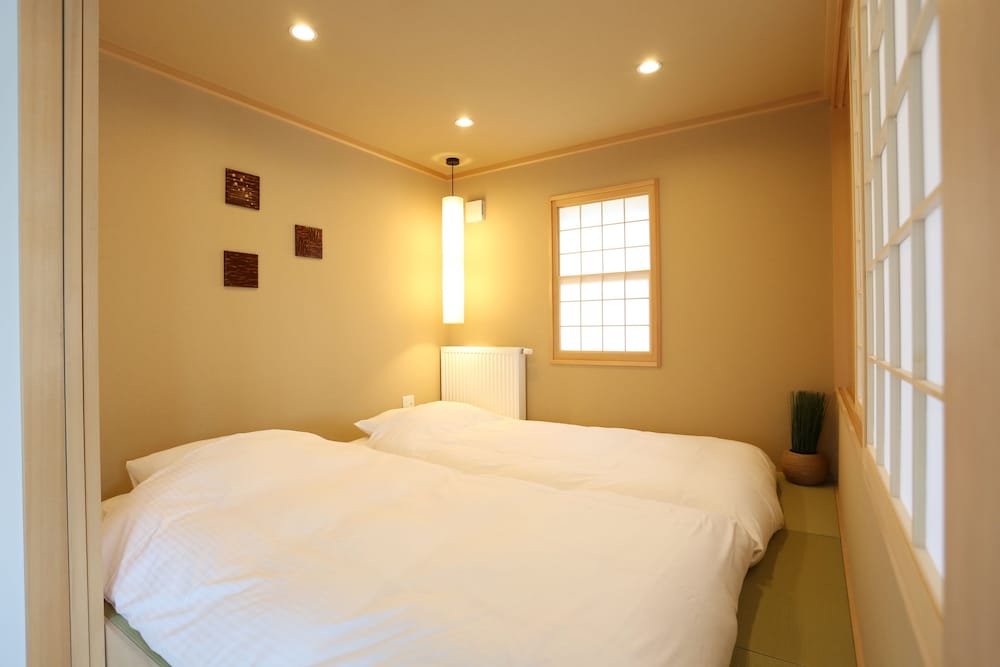 3 BEDROOMS, VILLA, MOUNTAIN VIEW