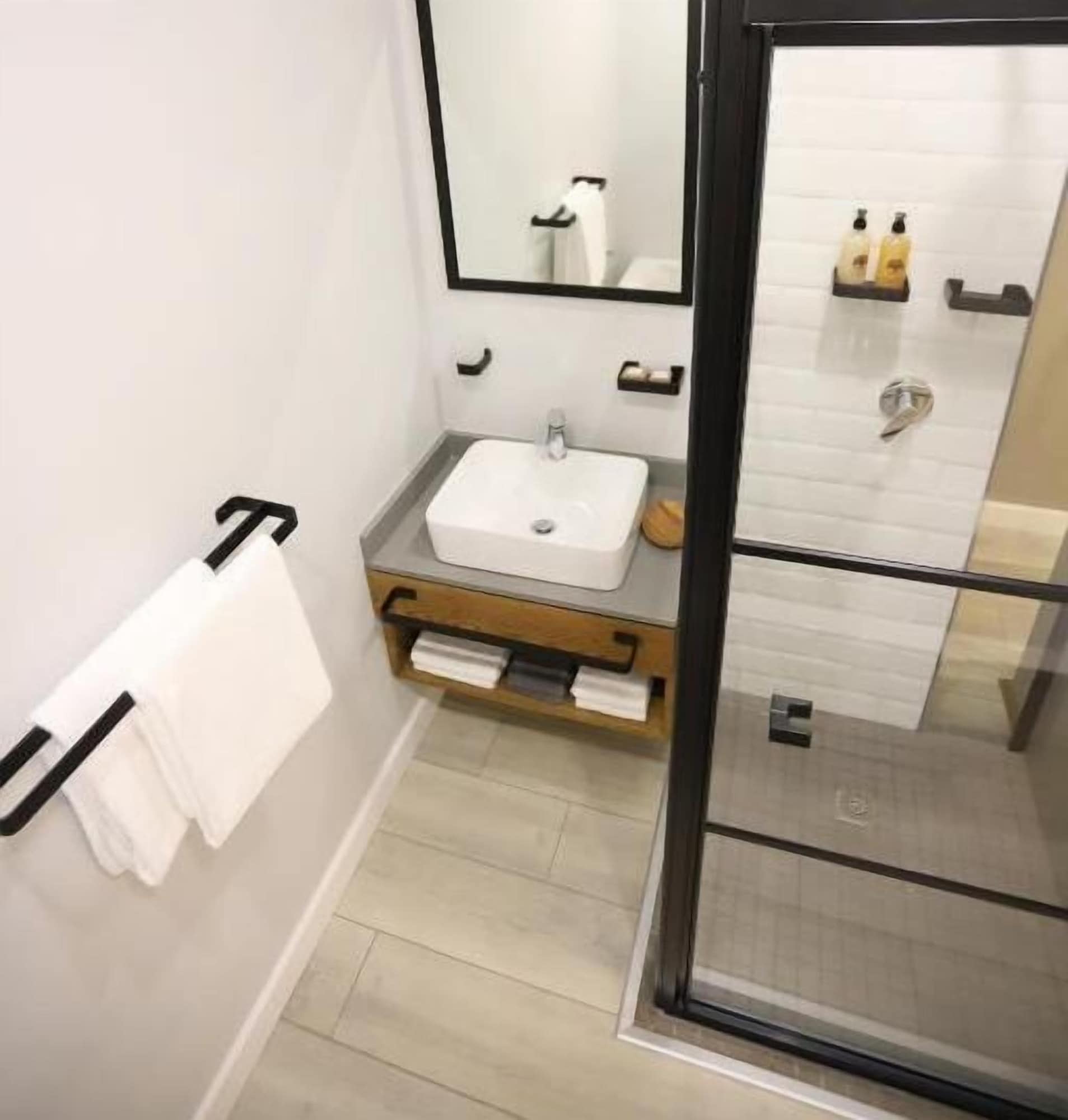 جناح بسرير مزدوج، Lavender Moon Guest House 3/4
