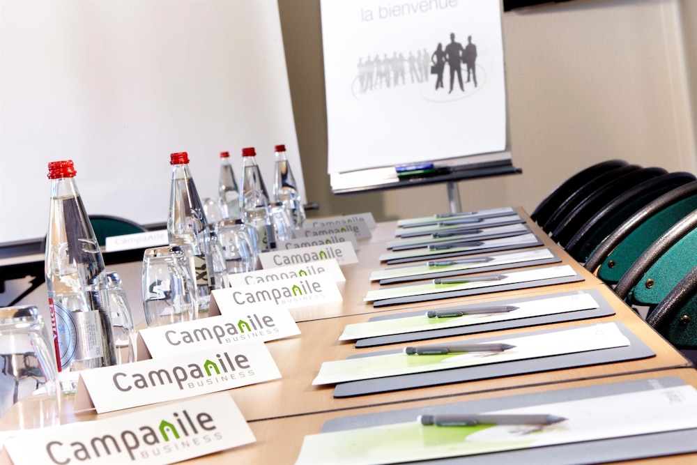 Campanile Paris Ouest Chaville 23/36