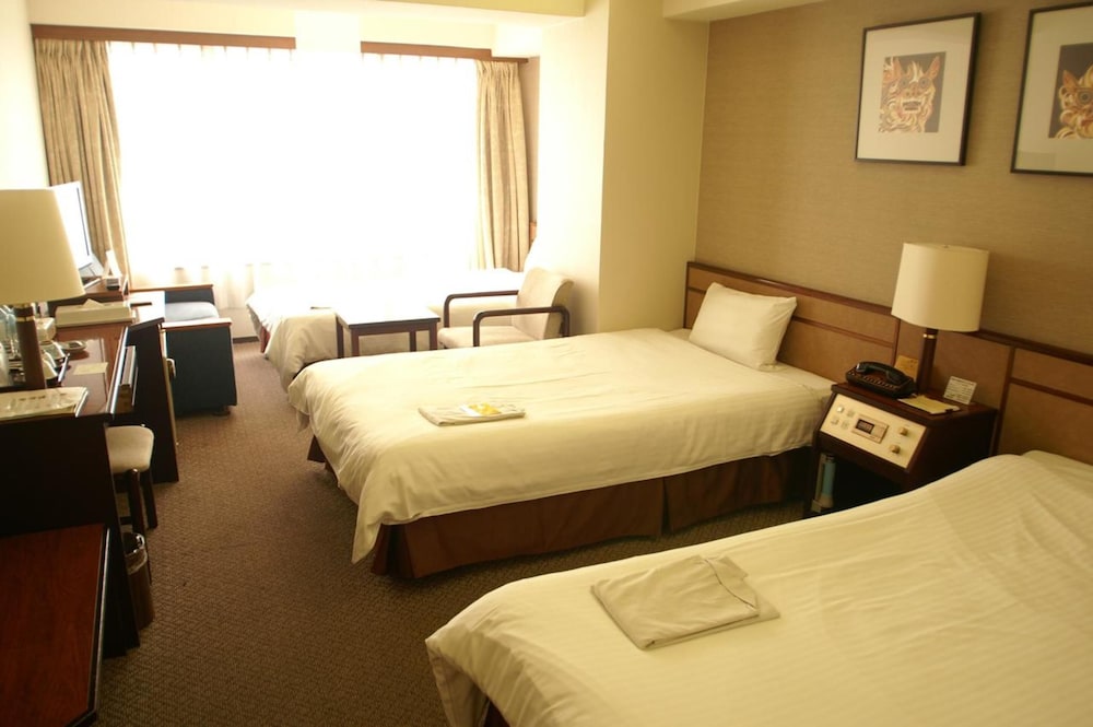 Ryukyu Sun Royal Hotel 11/57