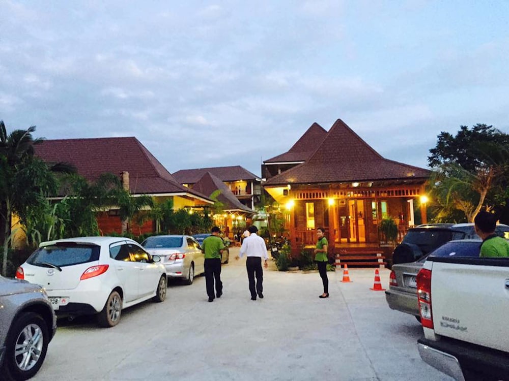 Khum Sai Ngam Hotel & Resort 40/45
