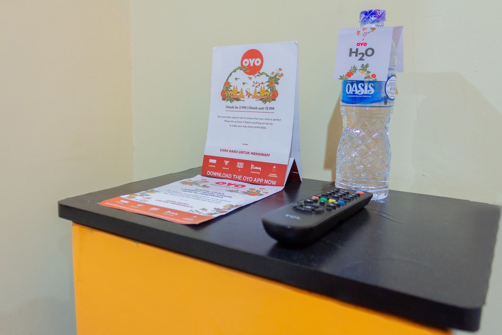 Oyo 989 Audah Guesthouse Syariah 31/36