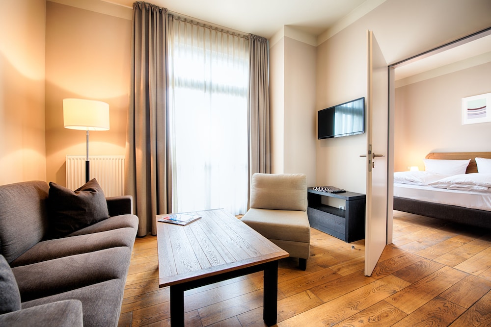 Mondrian Suites Berlin Checkpoint Charlie 55/80