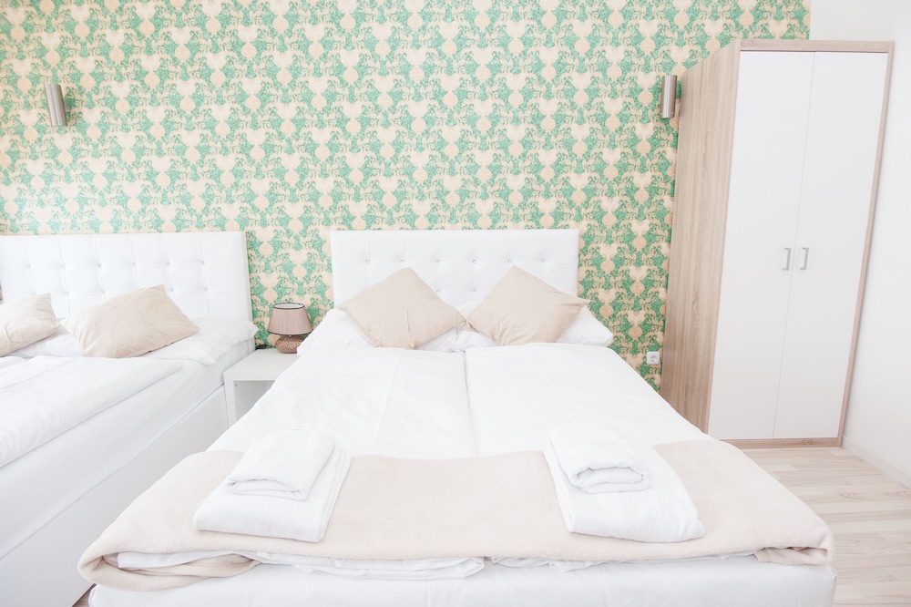 Royal Resort Apartments Westbahnhof 8/42