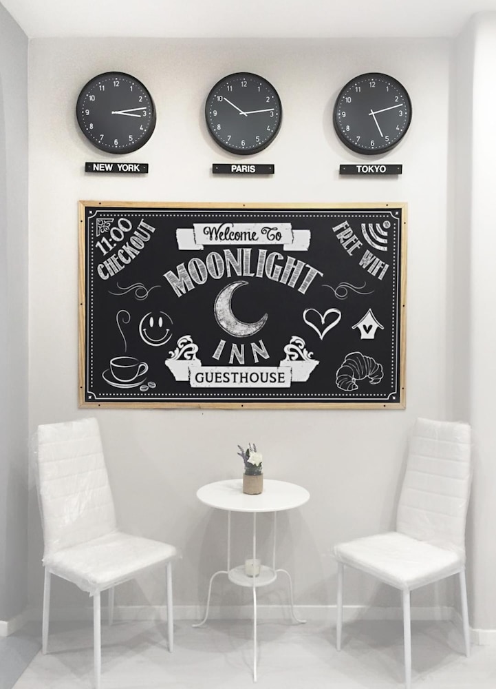 Moonlight Inn Guest House 3/50