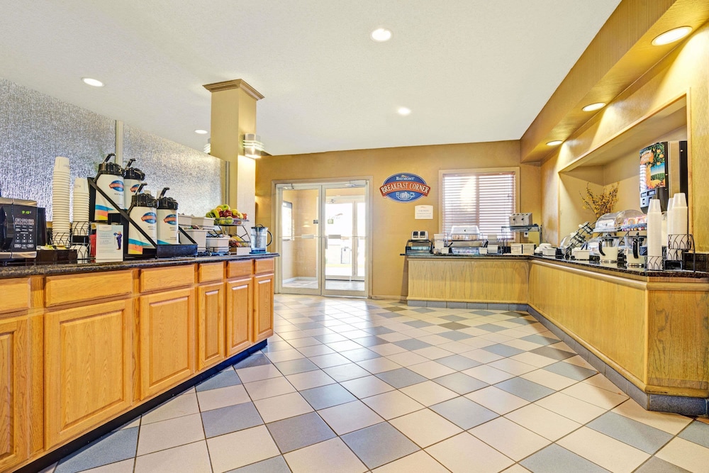 Baymont By Wyndham Wahpeton 3/15