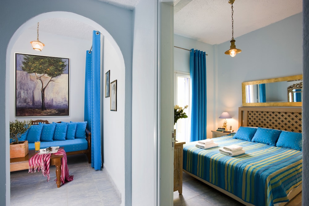 Alesahne Beach Hotel 28/74