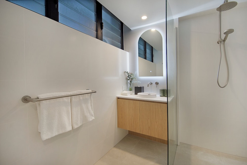 The Shores Surfers Paradise Apartments 47/50