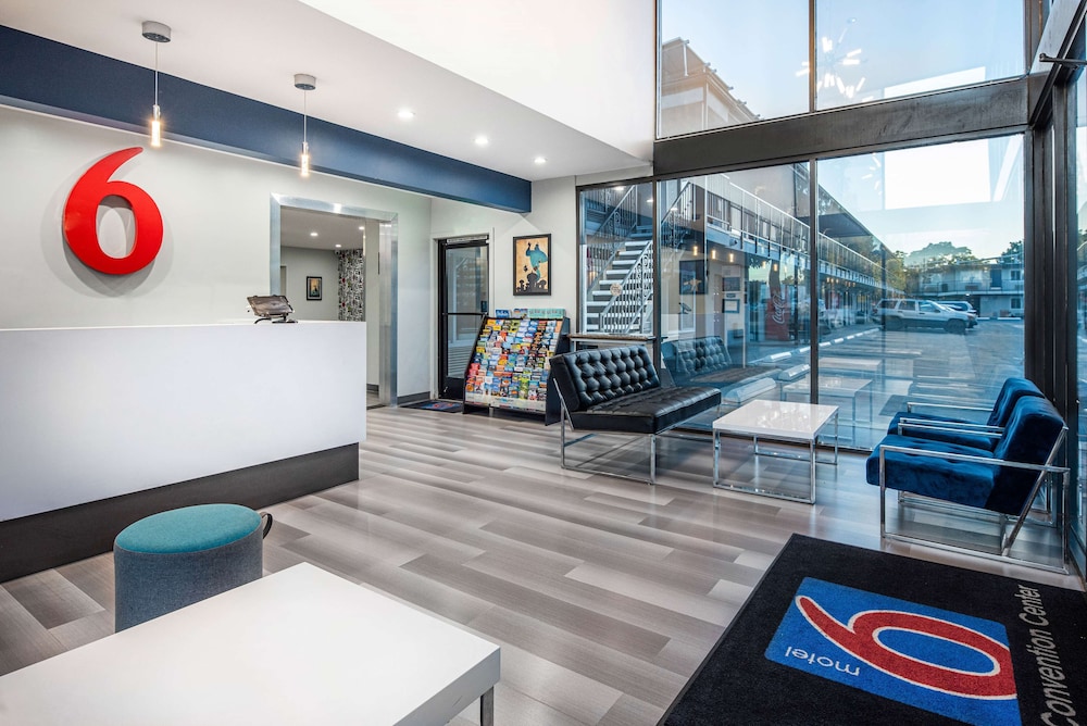 Motel6 Anaheim, CA - Convention Center 10/48